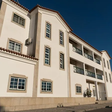 Отель Estrela Da 3*